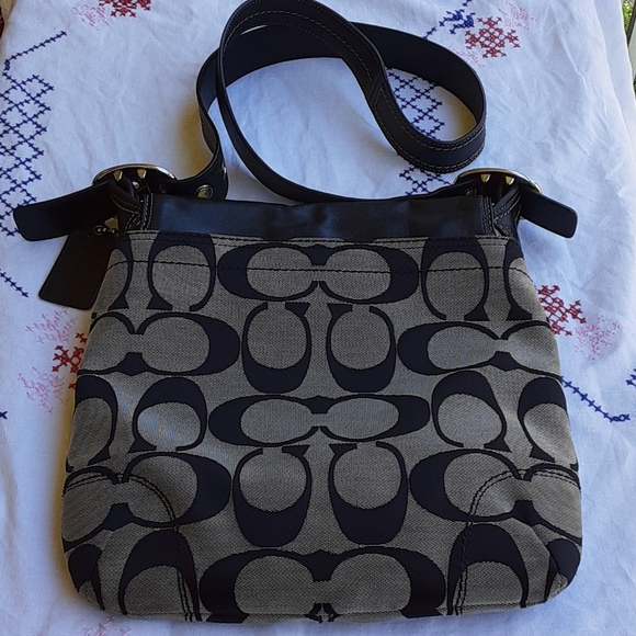 Coach bag - Picture 2 of 7